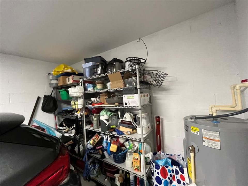 На продажу: $215,900 (3 спален, 2 ванн, 1077 Квадратных фут)