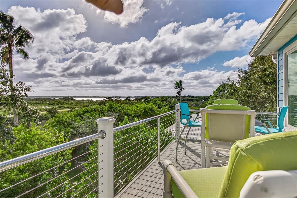 En Venta: $829,900 (3 camas, 2 baños, 2213 Pies cuadrados)
