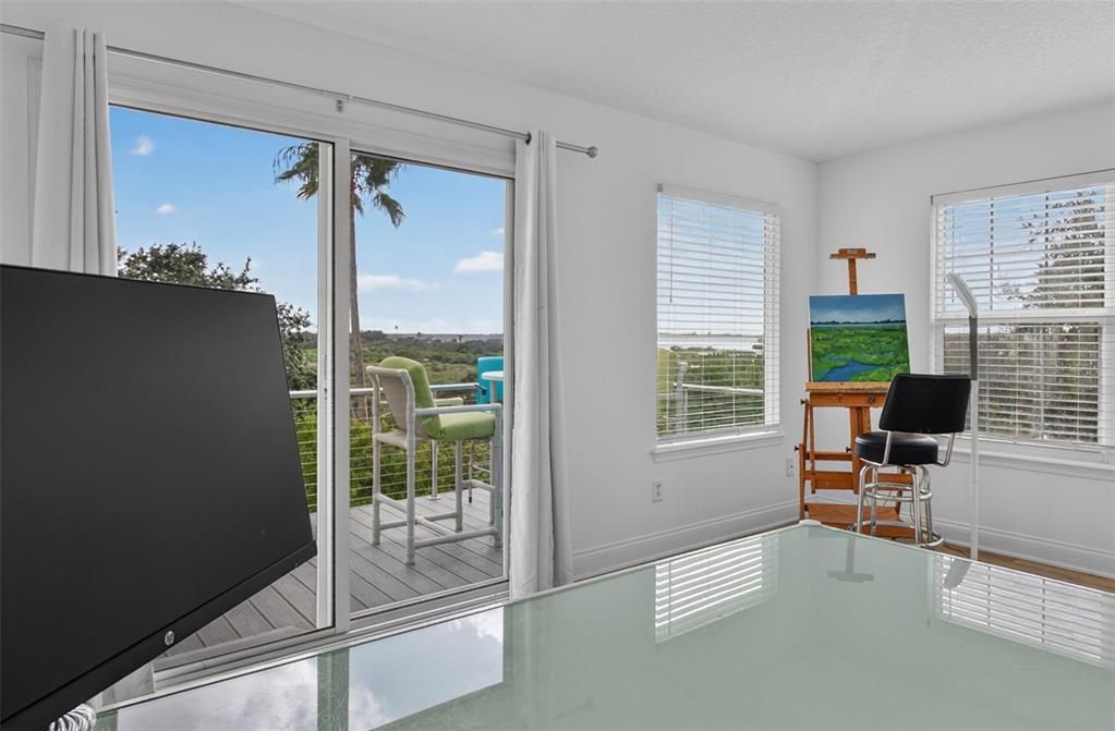 En Venta: $829,900 (3 camas, 2 baños, 2213 Pies cuadrados)