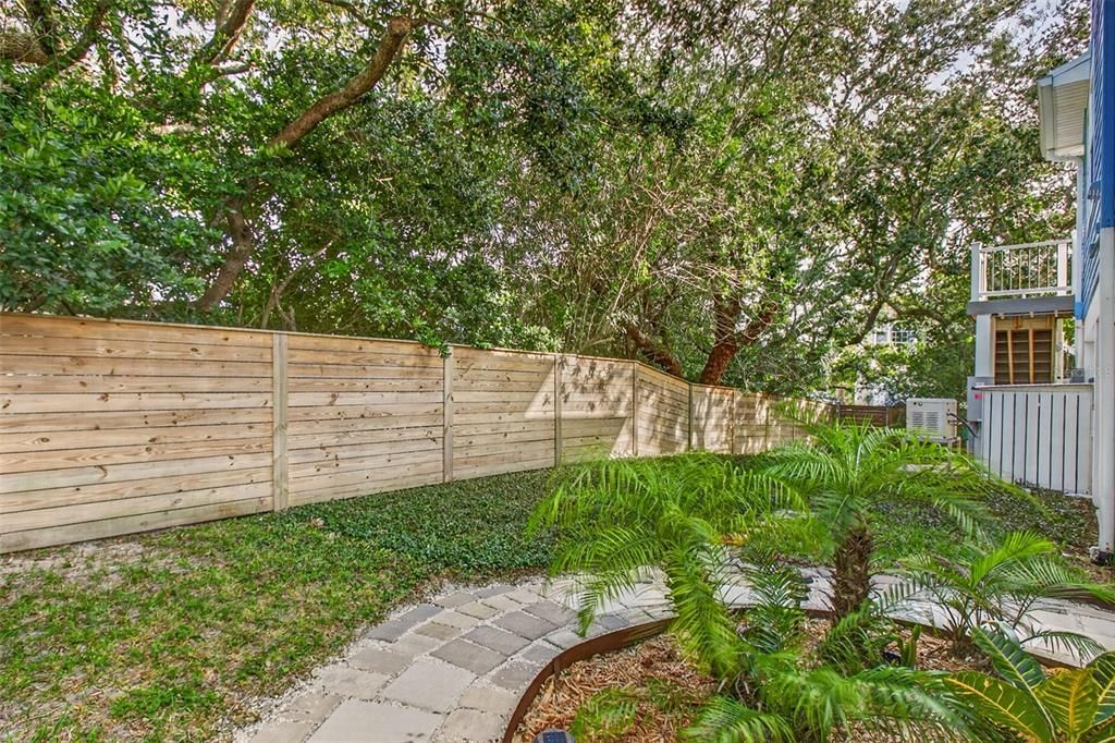 En Venta: $829,900 (3 camas, 2 baños, 2213 Pies cuadrados)