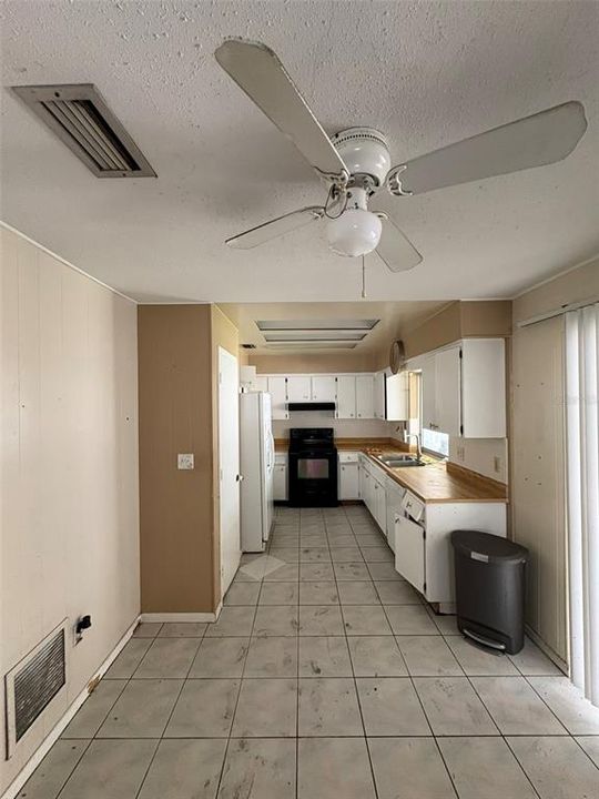 For Sale: $420,000 (4 beds, 3 baths, 1742 Square Feet)