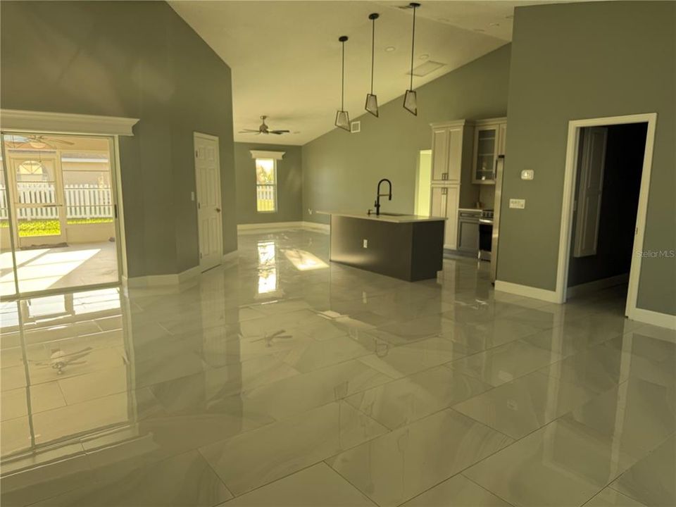 For Sale: $399,900 (3 beds, 2 baths, 2014 Square Feet)