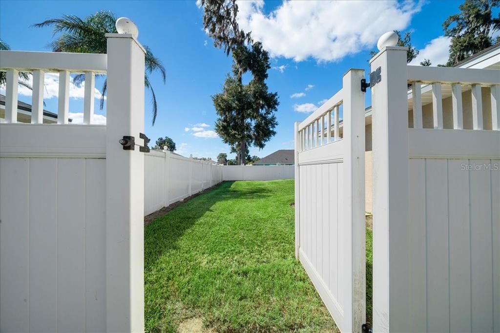 En Venta: $406,000 (3 camas, 2 baños, 2201 Pies cuadrados)