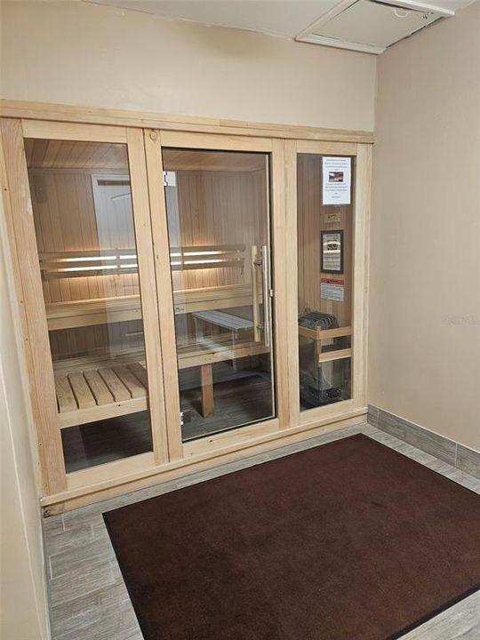 На продажу: $179,900 (1 спален, 1 ванн, 864 Квадратных фут)