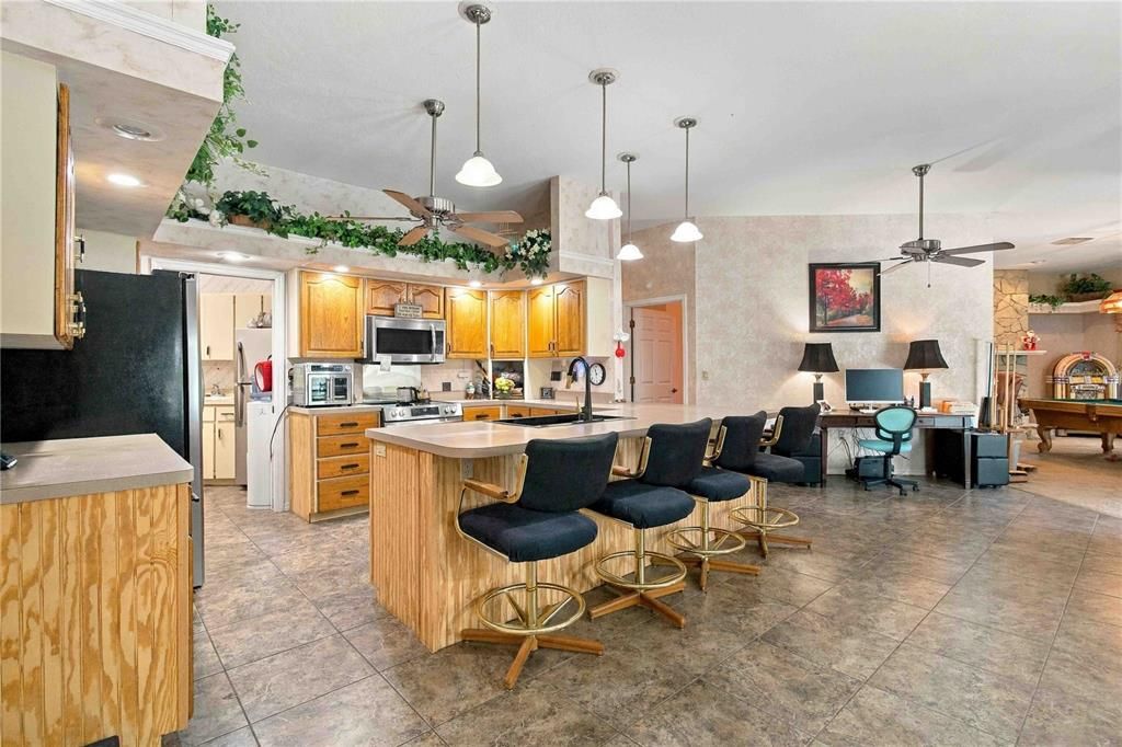 En Venta: $849,000 (3 camas, 2 baños, 3747 Pies cuadrados)