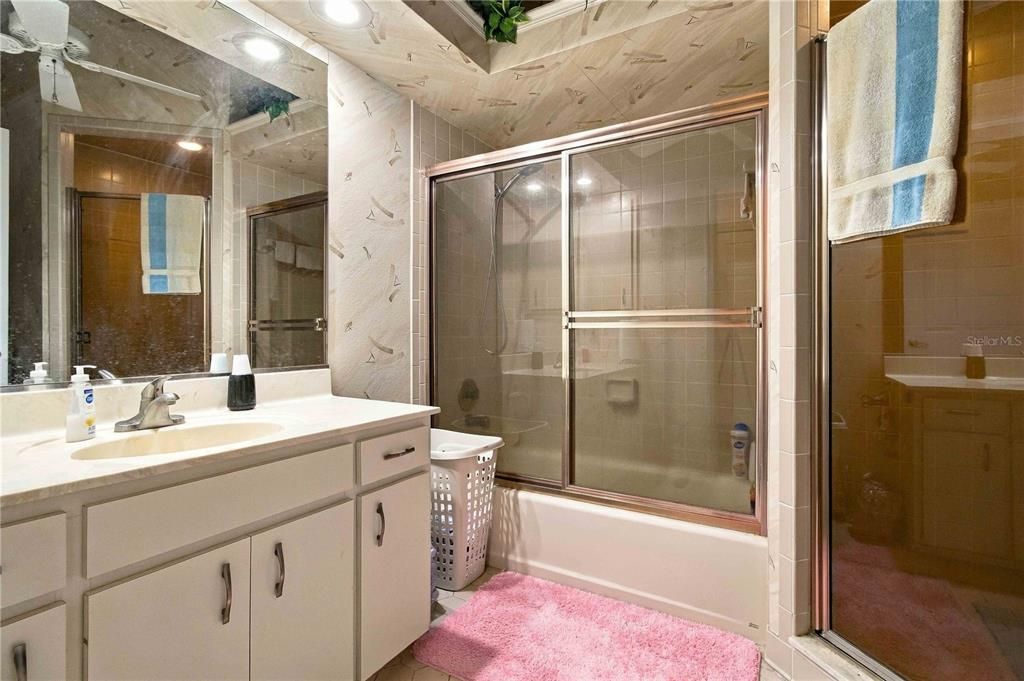 En Venta: $849,000 (3 camas, 2 baños, 3747 Pies cuadrados)