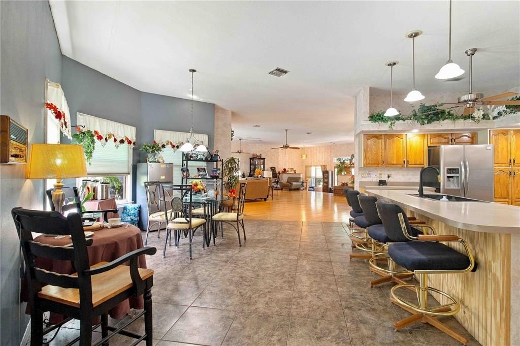 En Venta: $849,000 (3 camas, 2 baños, 3747 Pies cuadrados)
