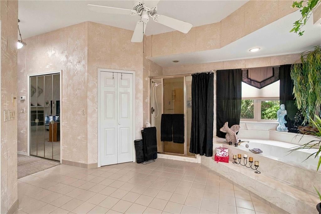 En Venta: $849,000 (3 camas, 2 baños, 3747 Pies cuadrados)