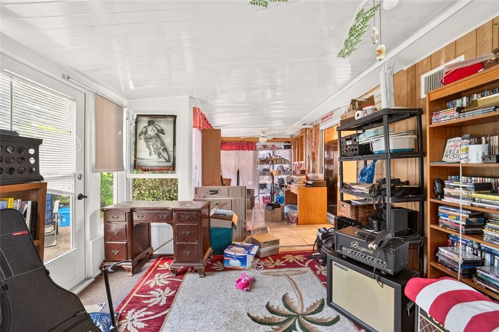 For Sale: $137,888 (2 beds, 2 baths, 960 Square Feet)