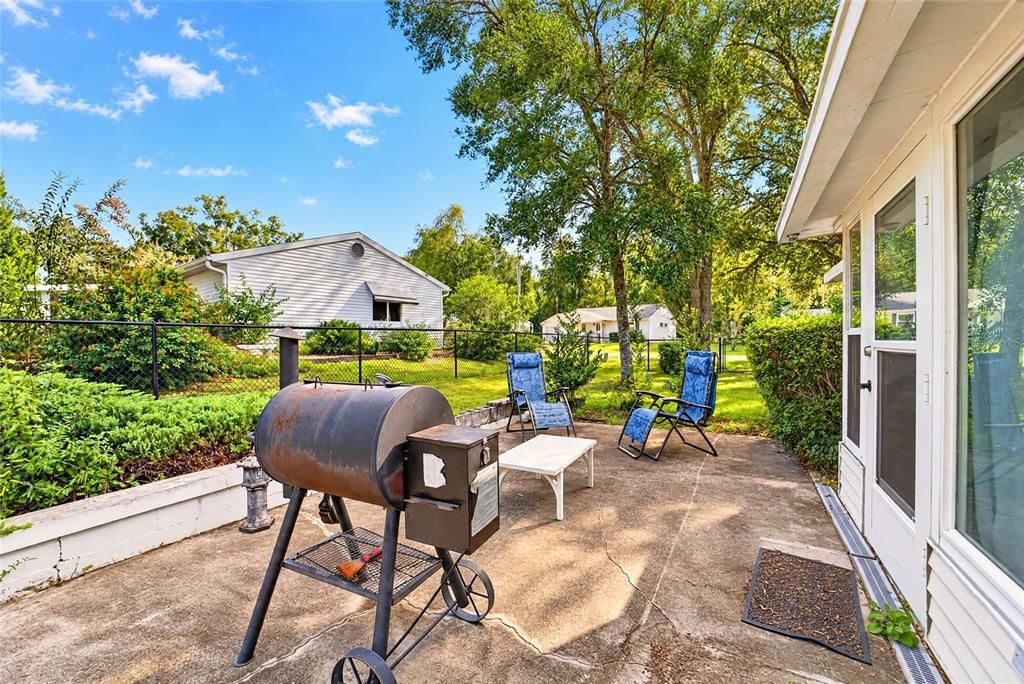 For Sale: $137,888 (2 beds, 2 baths, 960 Square Feet)