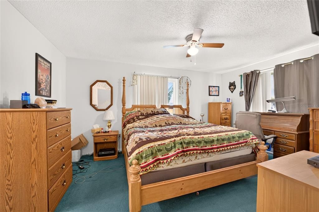 For Sale: $137,888 (2 beds, 2 baths, 960 Square Feet)