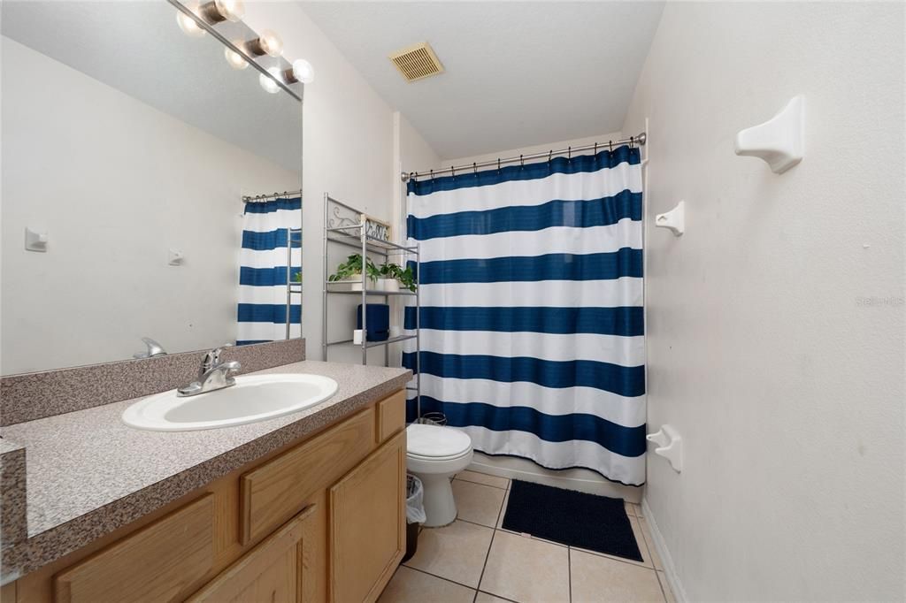 待售: $289,900 (4 贝兹, 3 浴室, 2139 平方英尺)