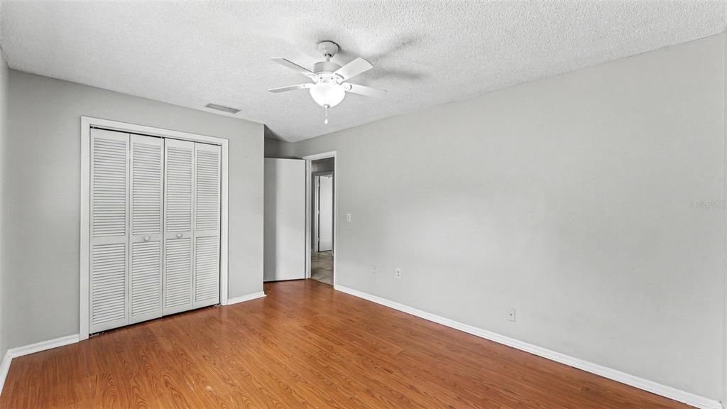 For Sale: $349,000 (4 beds, 2 baths, 2401 Square Feet)
