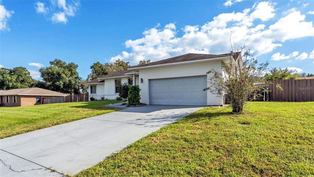For Sale: $349,000 (4 beds, 2 baths, 2401 Square Feet)