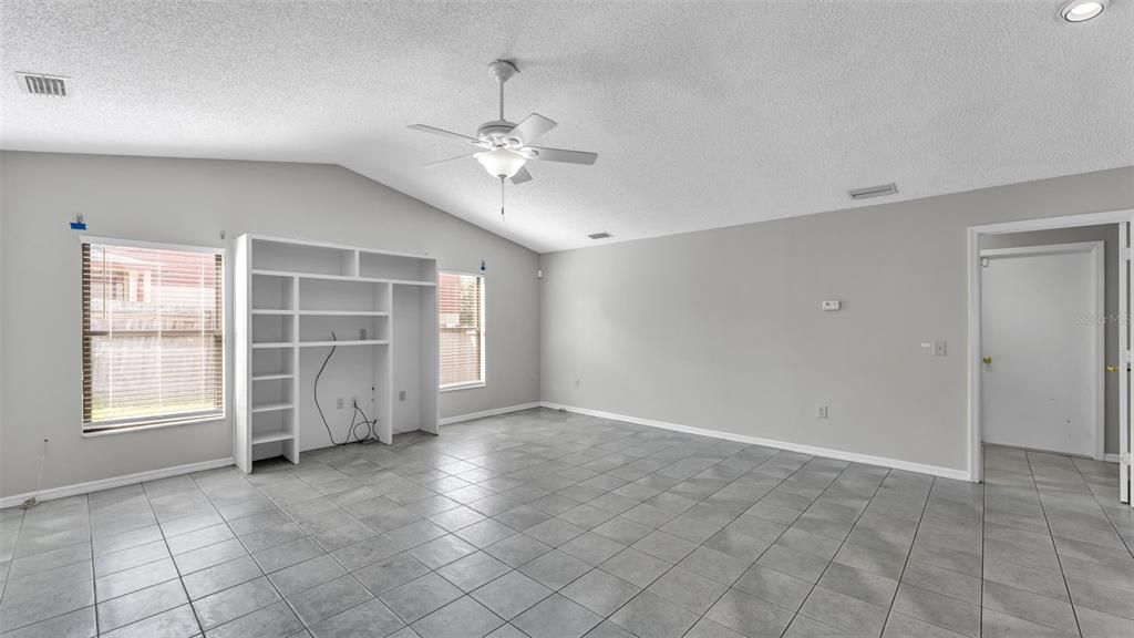 For Sale: $349,000 (4 beds, 2 baths, 2401 Square Feet)