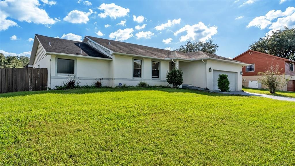For Sale: $349,000 (4 beds, 2 baths, 2401 Square Feet)