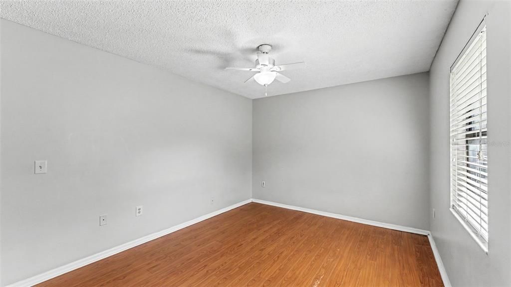 For Sale: $349,000 (4 beds, 2 baths, 2401 Square Feet)