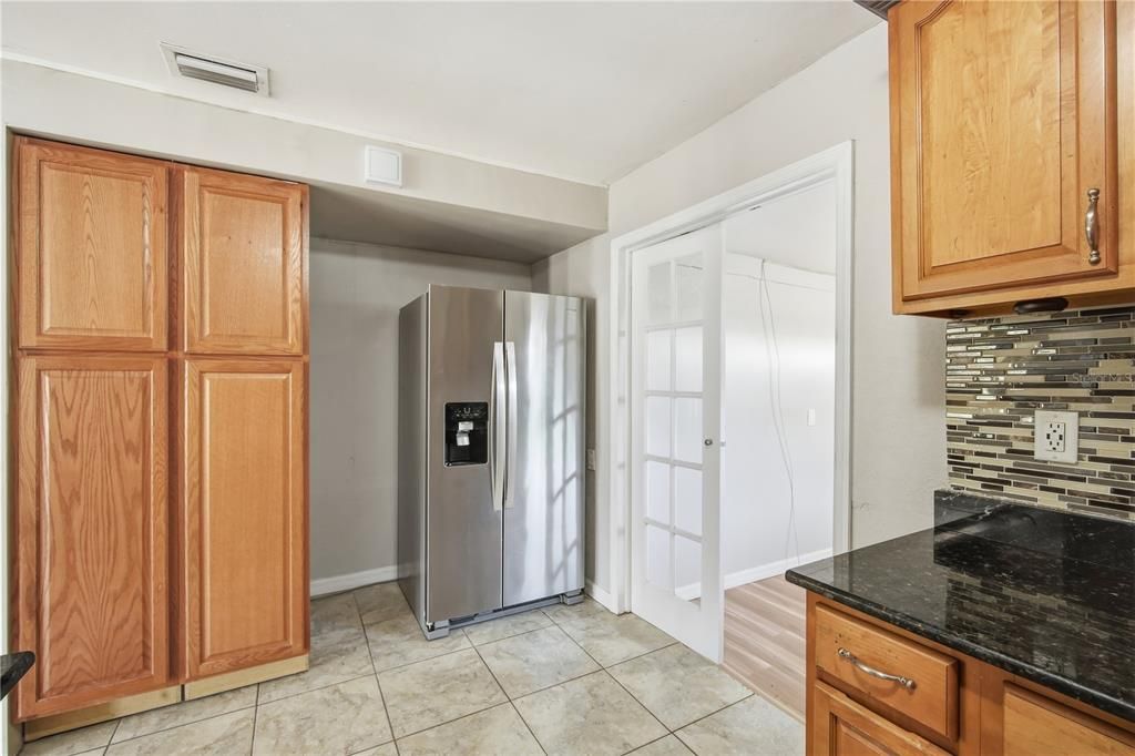 For Rent: $2,600 (4 beds, 2 baths, 1200 Square Feet)