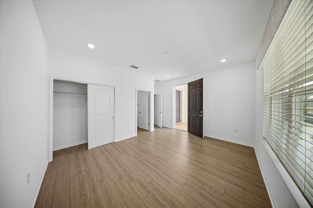 For Sale: $510,000 (4 beds, 3 baths, 3034 Square Feet)