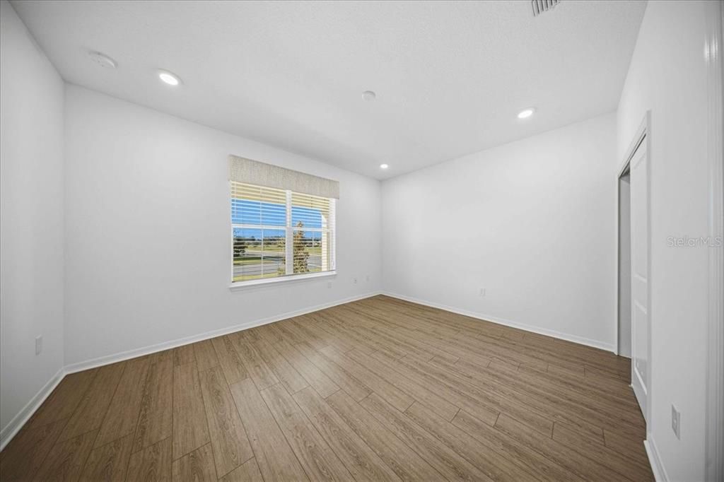 For Sale: $510,000 (4 beds, 3 baths, 3034 Square Feet)