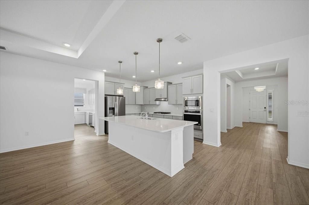 For Sale: $510,000 (4 beds, 3 baths, 3034 Square Feet)