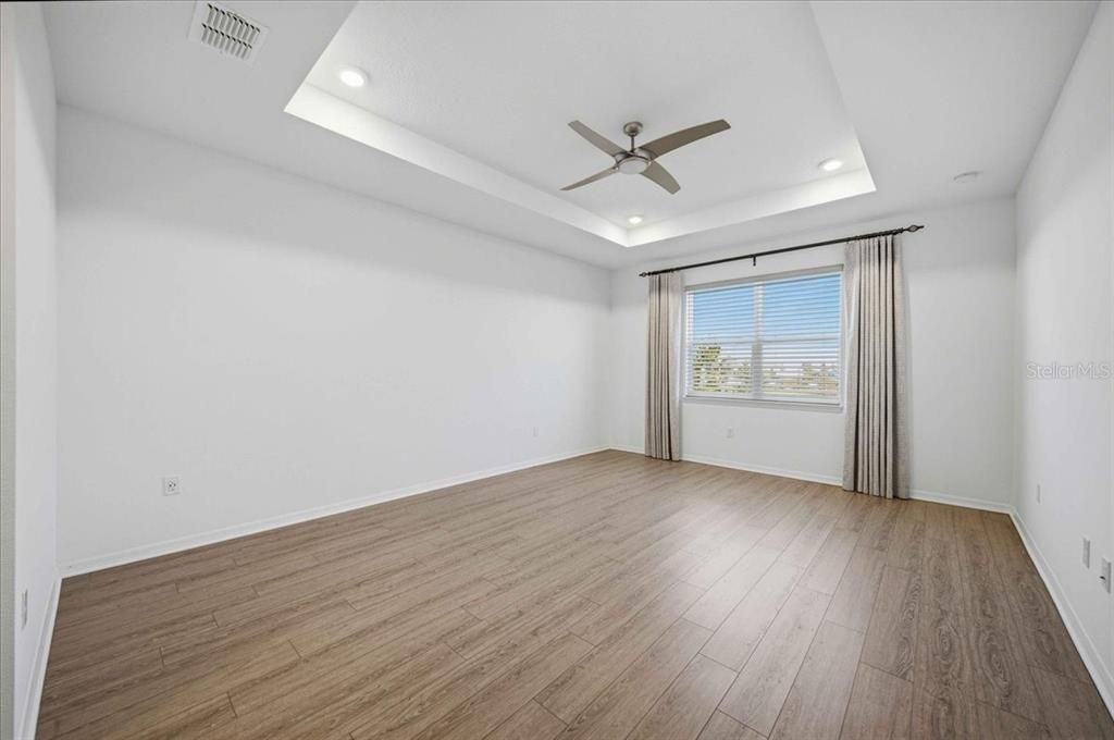 For Sale: $510,000 (4 beds, 3 baths, 3034 Square Feet)