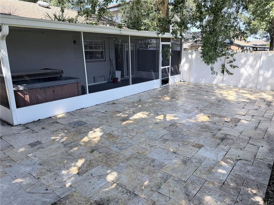 На продажу: $325,900 (3 спален, 2 ванн, 1259 Квадратных фут)