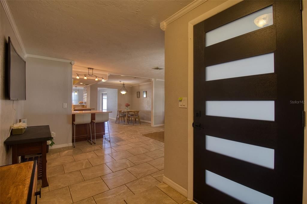 For Sale: $499,900 (3 beds, 2 baths, 1858 Square Feet)