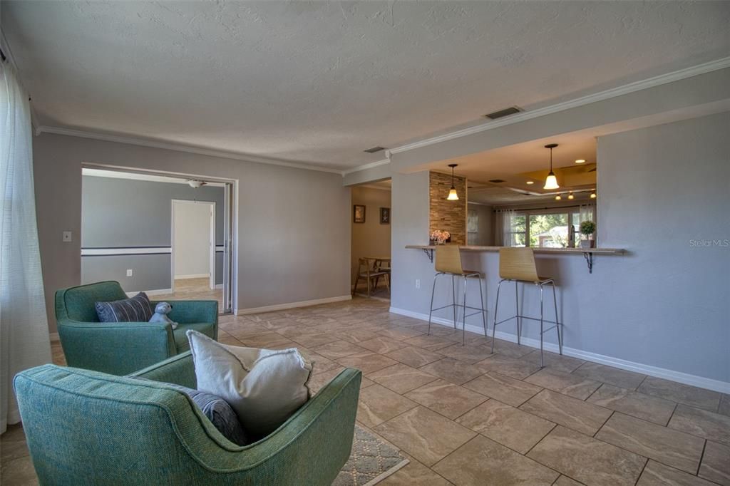 For Sale: $499,900 (3 beds, 2 baths, 1858 Square Feet)