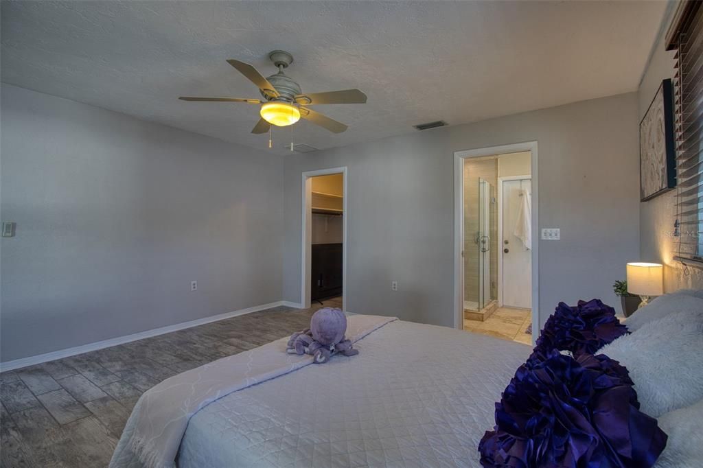 For Sale: $499,900 (3 beds, 2 baths, 1858 Square Feet)