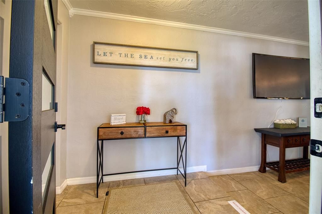 For Sale: $499,900 (3 beds, 2 baths, 1858 Square Feet)