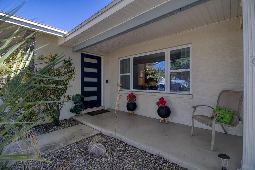 For Sale: $499,900 (3 beds, 2 baths, 1858 Square Feet)