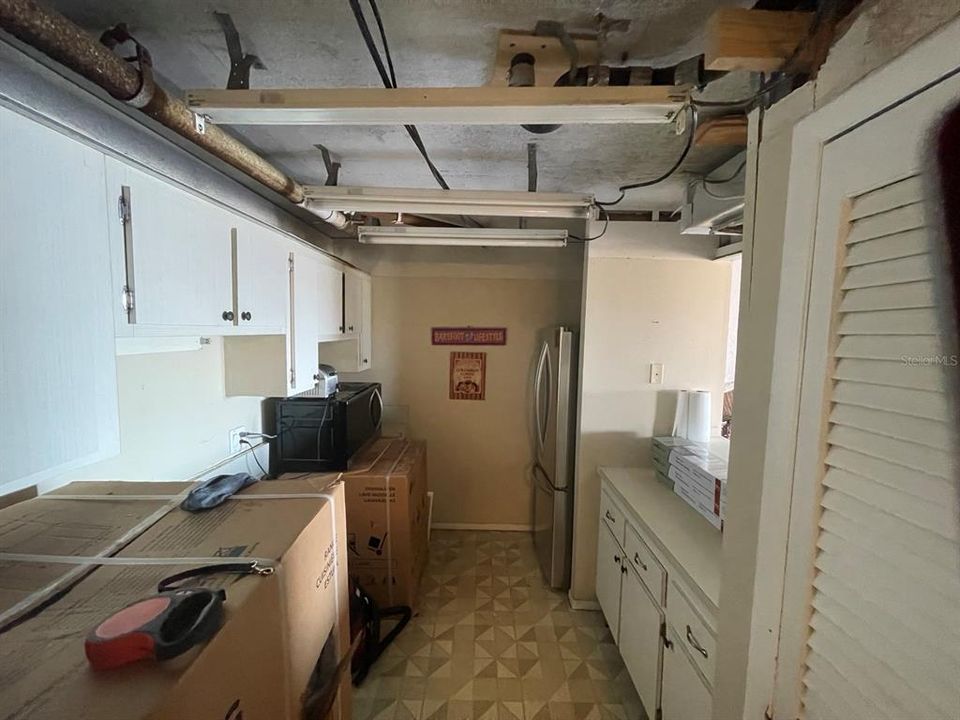 For Sale: $258,900 (1 beds, 1 baths, 680 Square Feet)