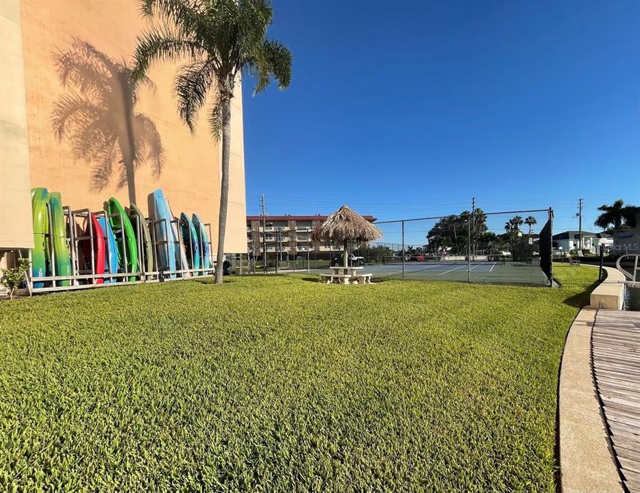 For Sale: $258,900 (1 beds, 1 baths, 680 Square Feet)