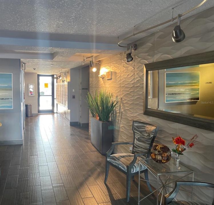 For Sale: $258,900 (1 beds, 1 baths, 680 Square Feet)