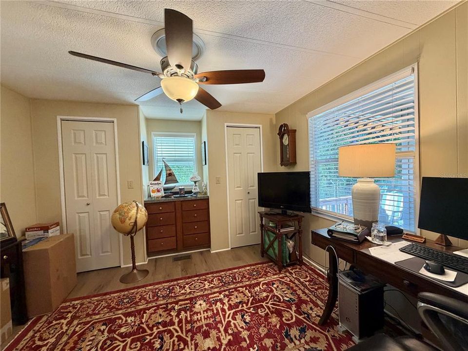 For Sale: $152,000 (2 beds, 2 baths, 1216 Square Feet)