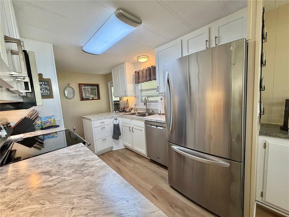 For Sale: $152,000 (2 beds, 2 baths, 1216 Square Feet)