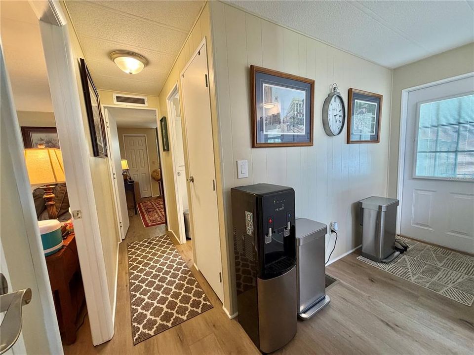 For Sale: $152,000 (2 beds, 2 baths, 1216 Square Feet)