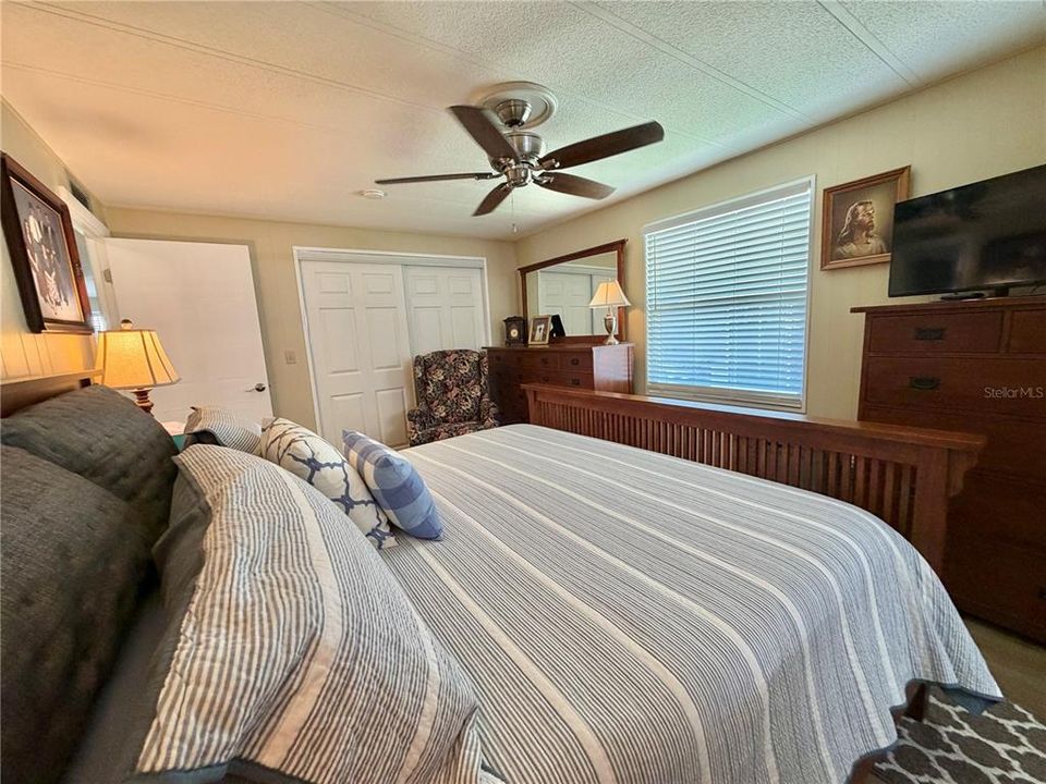 For Sale: $152,000 (2 beds, 2 baths, 1216 Square Feet)