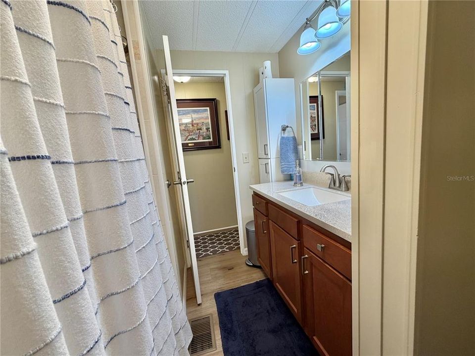 For Sale: $152,000 (2 beds, 2 baths, 1216 Square Feet)