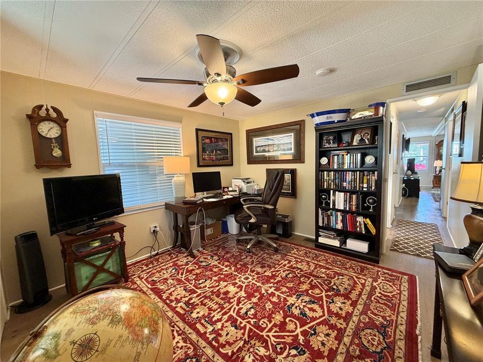For Sale: $152,000 (2 beds, 2 baths, 1216 Square Feet)
