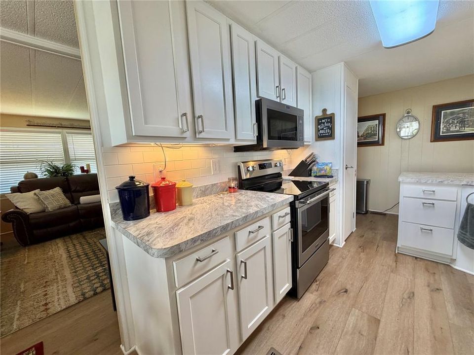 For Sale: $152,000 (2 beds, 2 baths, 1216 Square Feet)
