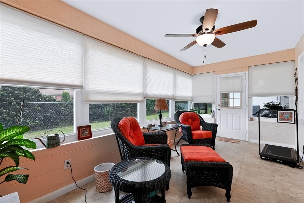 For Sale: $174,900 (2 beds, 2 baths, 1249 Square Feet)