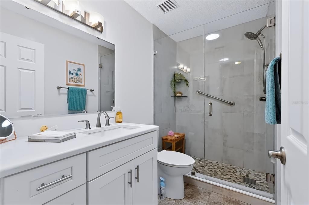 For Sale: $174,900 (2 beds, 2 baths, 1249 Square Feet)