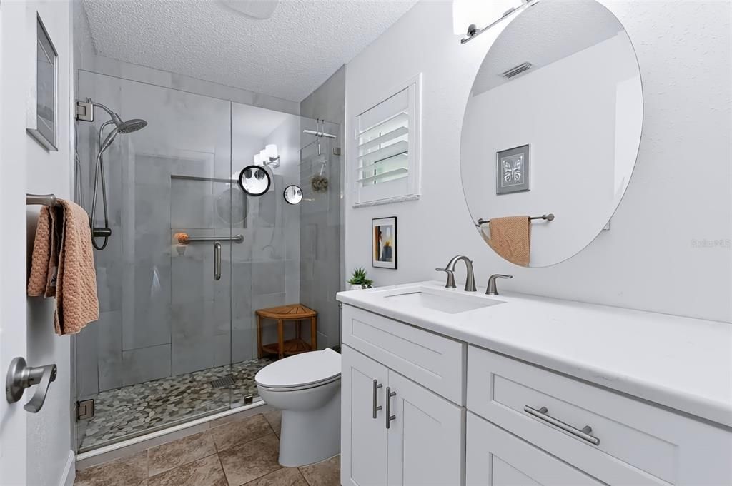 For Sale: $174,900 (2 beds, 2 baths, 1249 Square Feet)