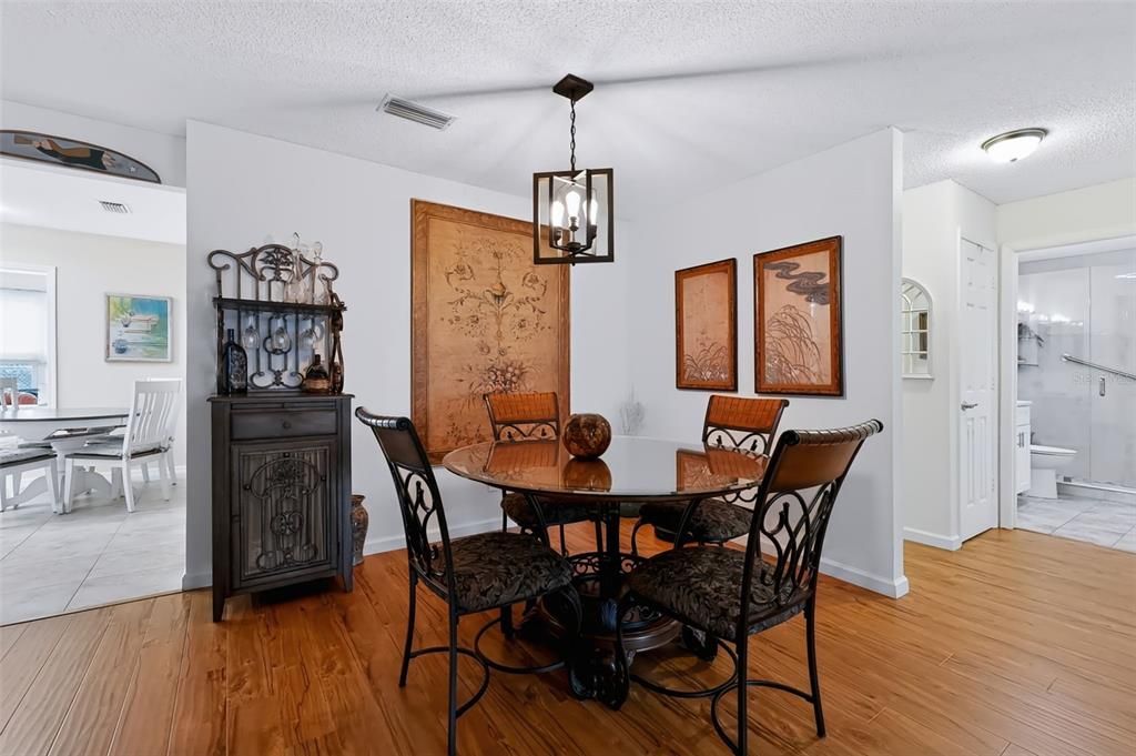 For Sale: $174,900 (2 beds, 2 baths, 1249 Square Feet)
