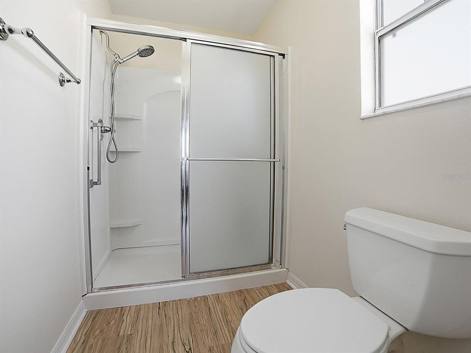 For Sale: $279,000 (2 beds, 2 baths, 1382 Square Feet)