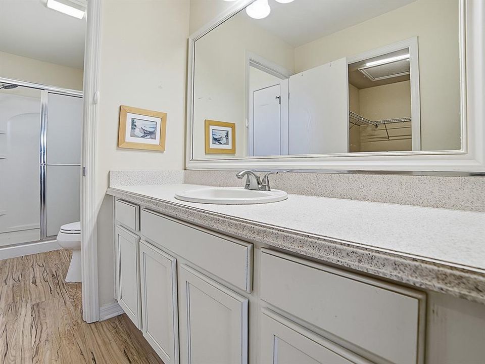 For Sale: $279,000 (2 beds, 2 baths, 1382 Square Feet)