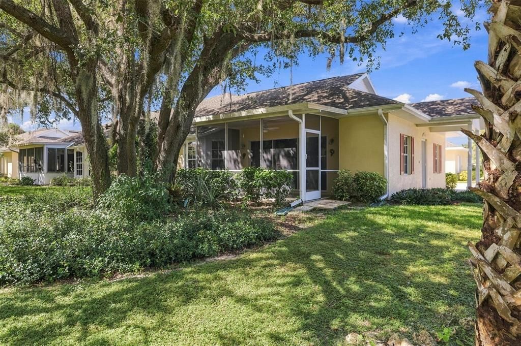 For Sale: $250,000 (2 beds, 2 baths, 1364 Square Feet)