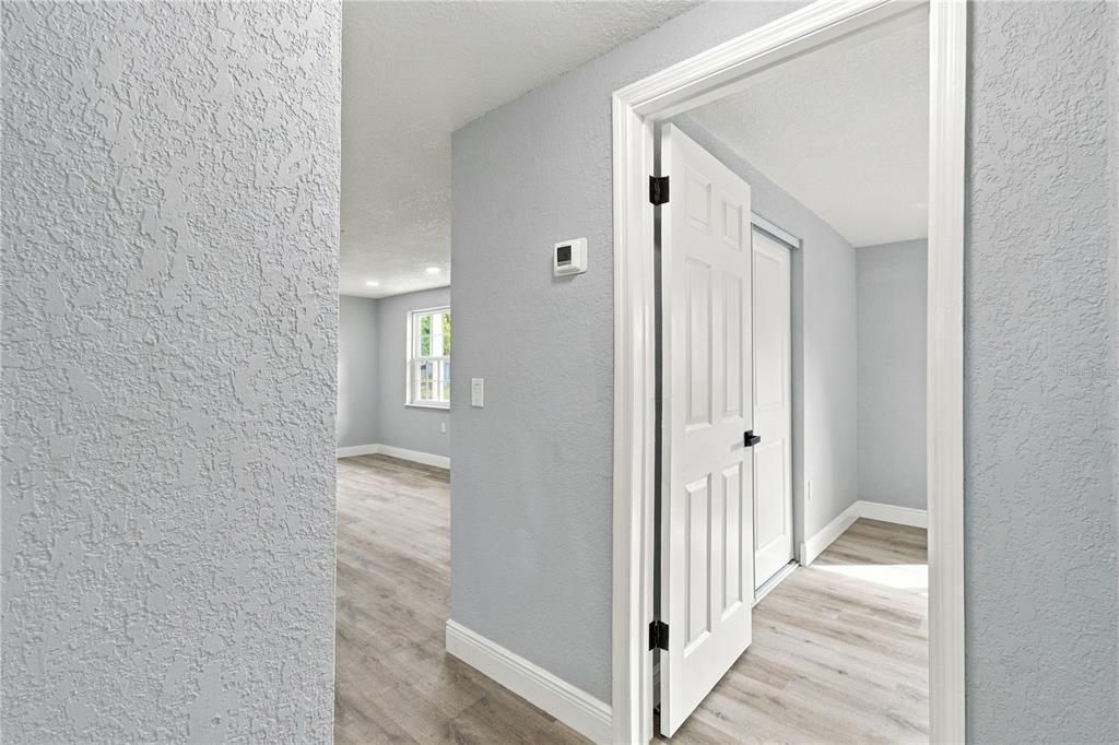 На продажу: $279,900 (3 спален, 2 ванн, 1200 Квадратных фут)